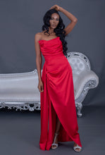 Load image into Gallery viewer, Sue Scoop Gown - Red
