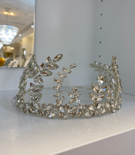 Load image into Gallery viewer, Leafy Bridal Crown
